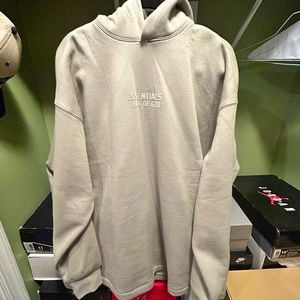 ESSENTIALS FEAR OF GOD HOODIE M NWT READ DESCRIPTION